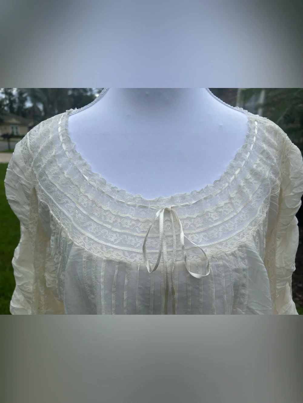 NWT🌷(XS) Free People She’s a Romantic Boat Neck Bell Sleeve Lace Paneling Blouse